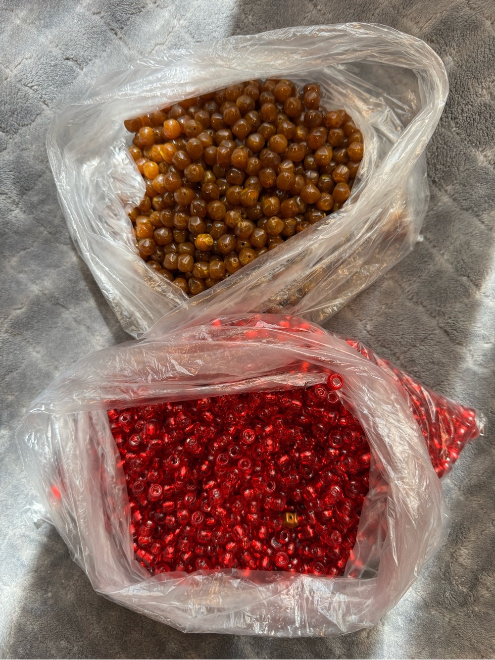 Bulk of red beads & brown beads